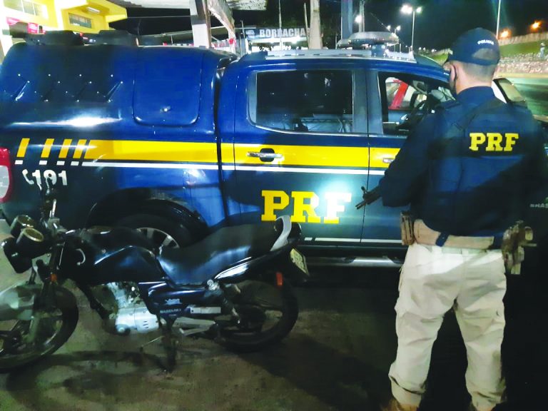 Polícia Rodoviária Federal conseguiu apreender uma motocicleta com placa falsa e a numeração do chassi raspada
