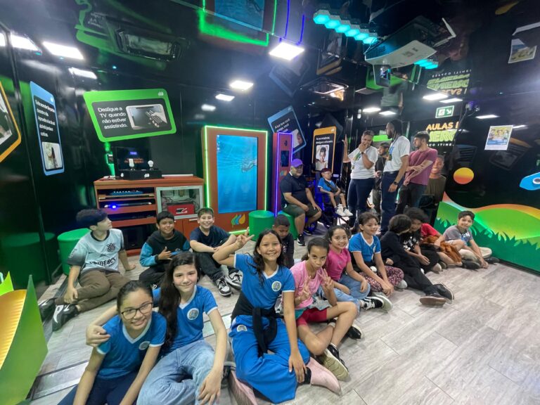 Registro recebe Estação Móvel da Elektro Neoenergia em ação inédita nas escolas municipais